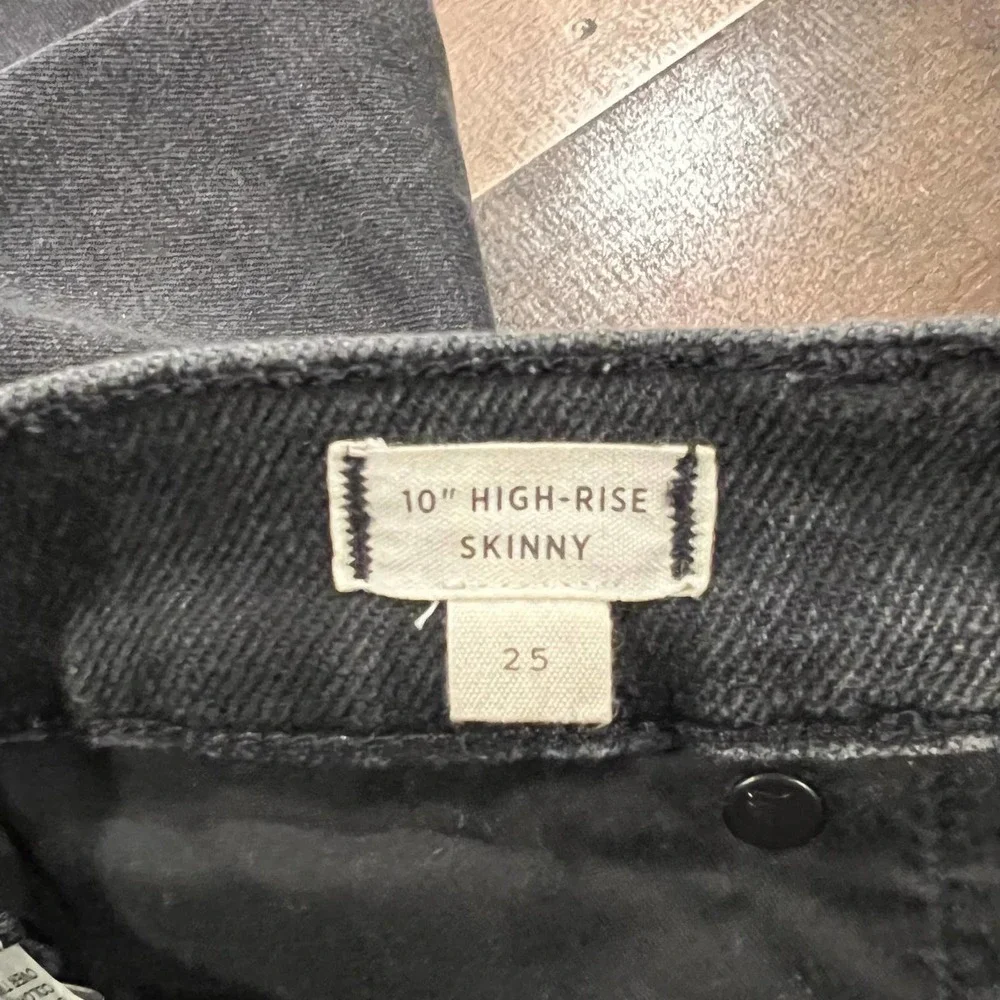Madewell 10 inch High Rise Skinny Jean